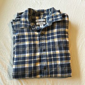 AMAZON ESSENTIAL BLUE FLANNEL